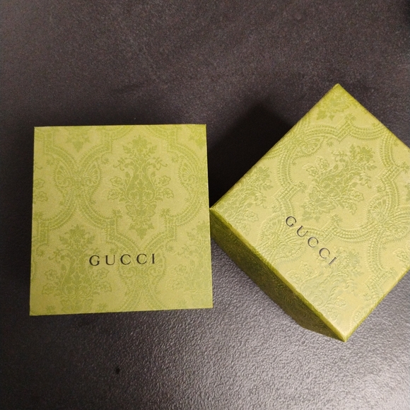 Mens Gucci Watch Snake - Picture 2 of 10